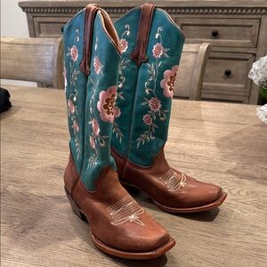 Floral Embroidered Cowboy Boots - Brown and Teal